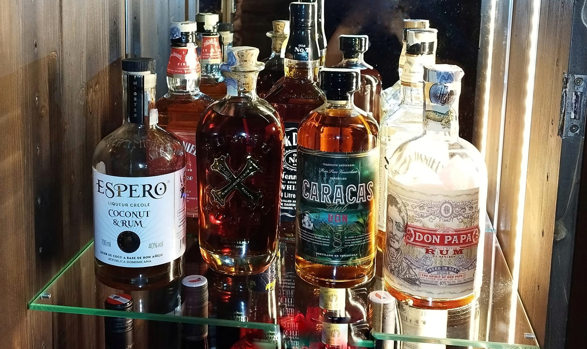 Detail čepované sklenice piva